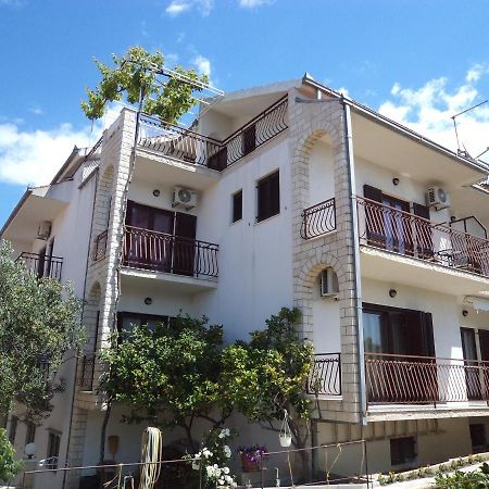 Apartments Ana Podstrana Exterior photo
