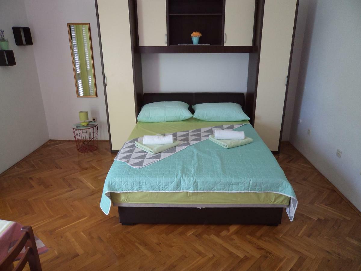 Apartments Ana Podstrana Exterior photo