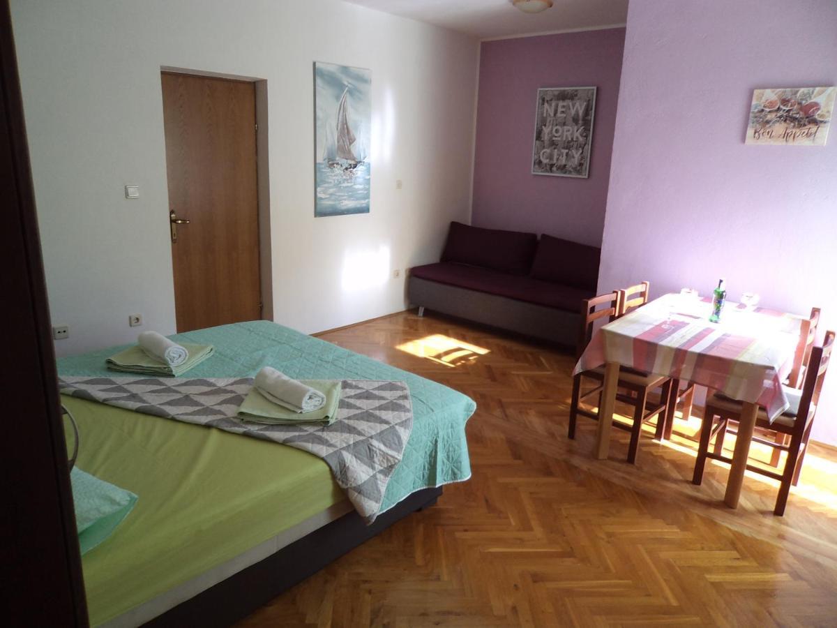 Apartments Ana Podstrana Exterior photo